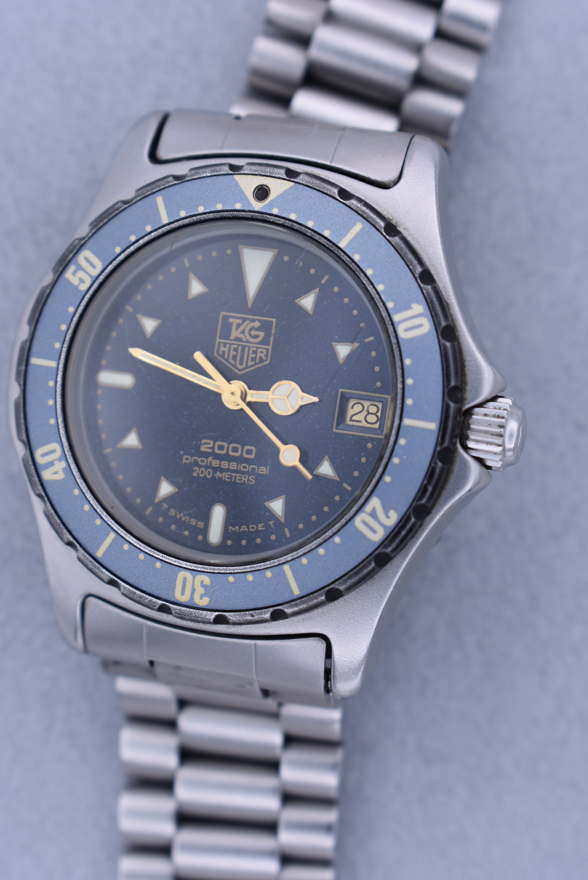 TAG Heuer 2000 Professional