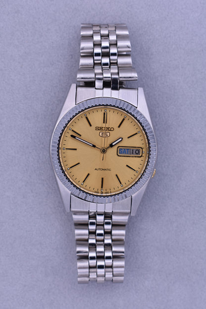 Vintage Seiko 5 Day-Date Watch, 1990s (7009-3110)