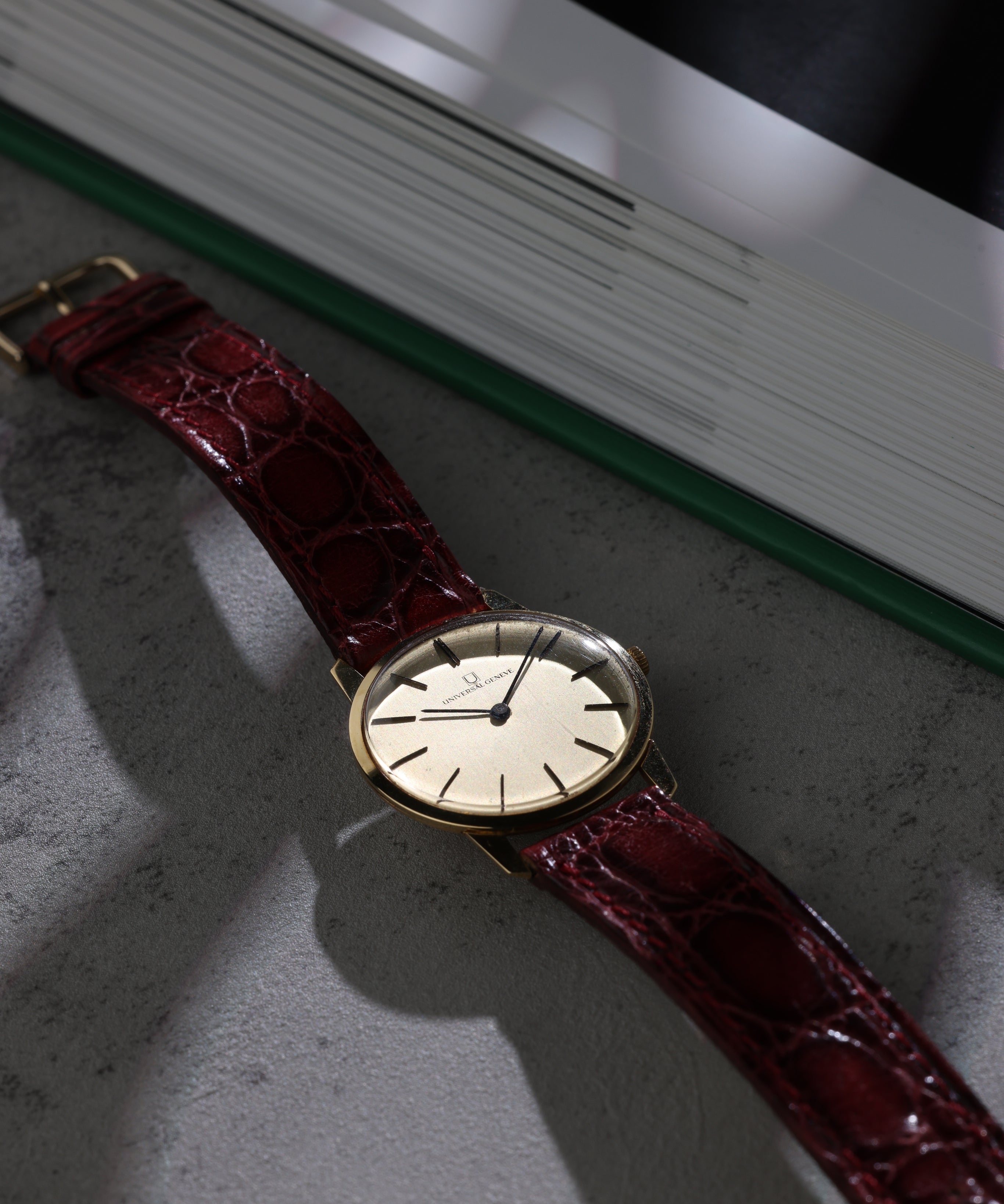 Universal Genève Ref. 542101, Champagne Dial, c.1970s (18ct Solid Yellow Gold, Cal. 1-42)